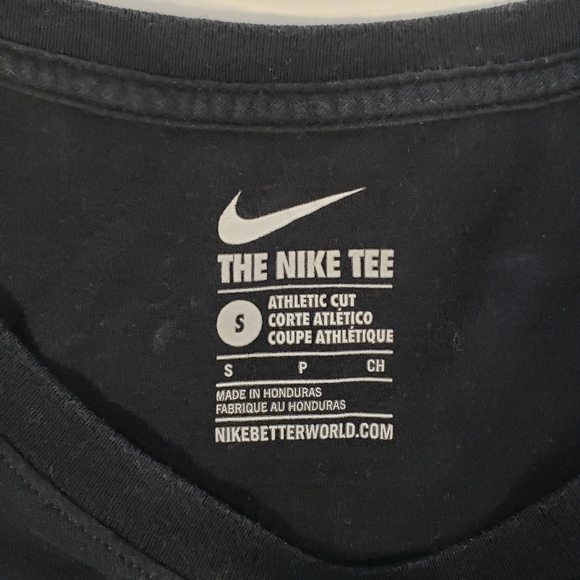 Men's Nike Oregon Ducks tshirt - Picture 3 of 3